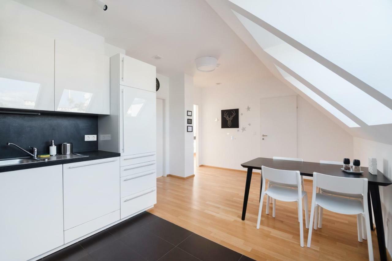 Leystrasse - Zwischen Donauinsel, Altstadt Und Messezentrum * Vienna