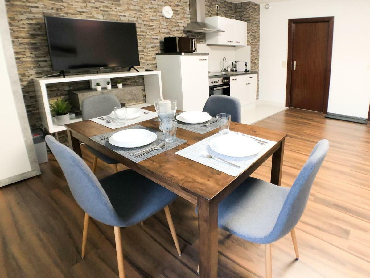 Apartment Vips *