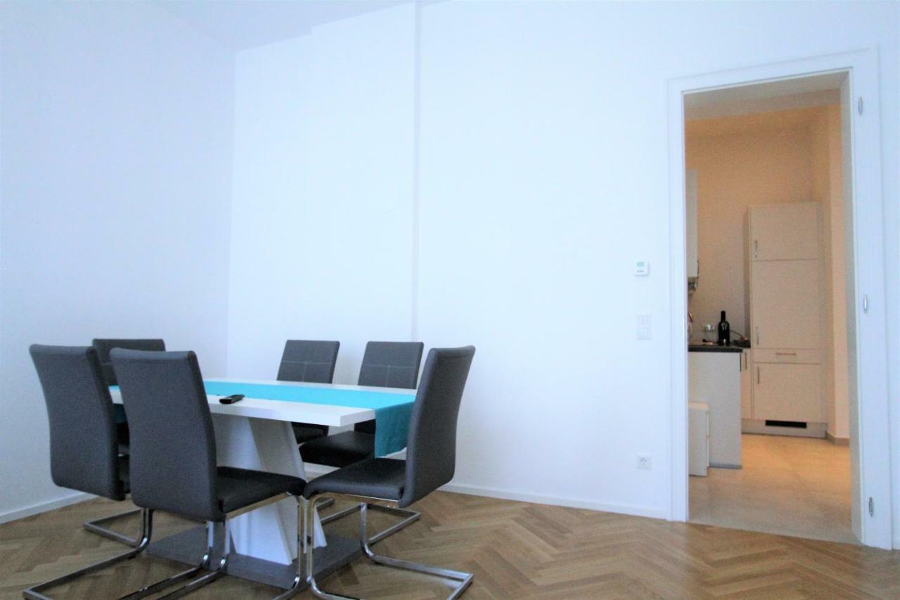 Edelweiss City United Nations Apartment Vienna