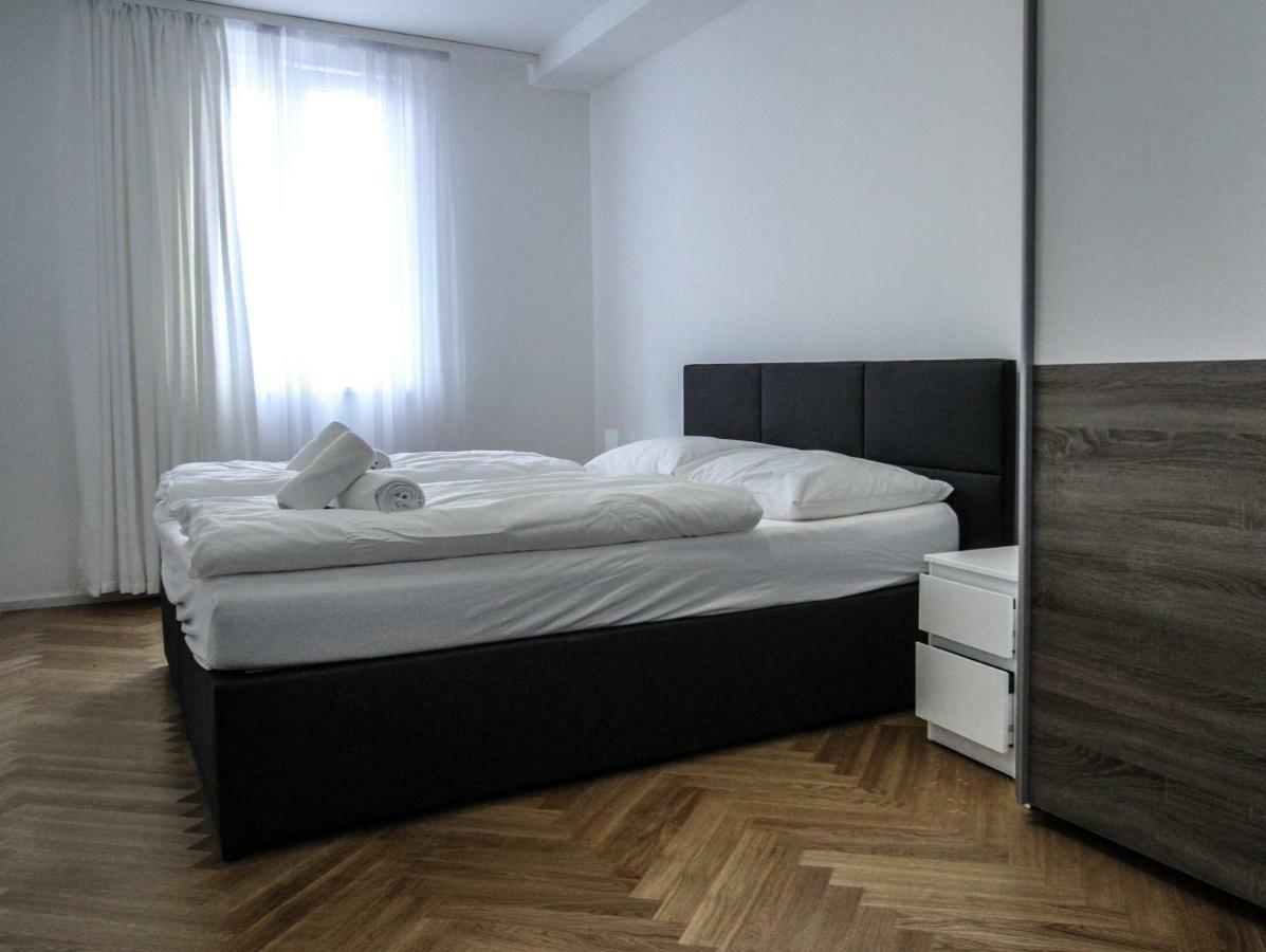 Edelweiss City United Nations Apartment *