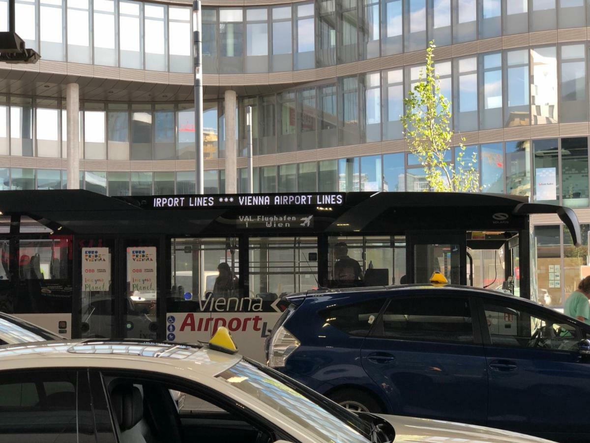 Direkt Am Hauptbahnhof * Vienna