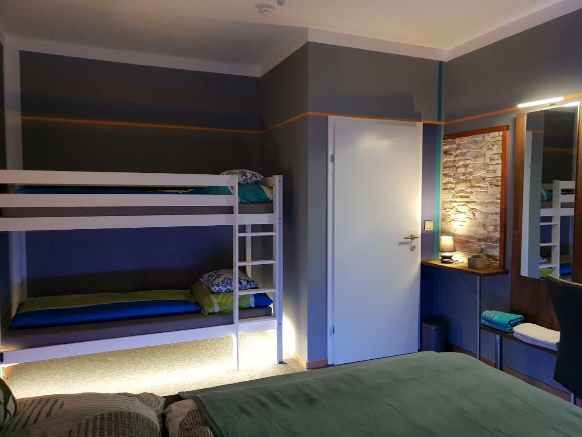 Exquisit Aparthotel 3*
