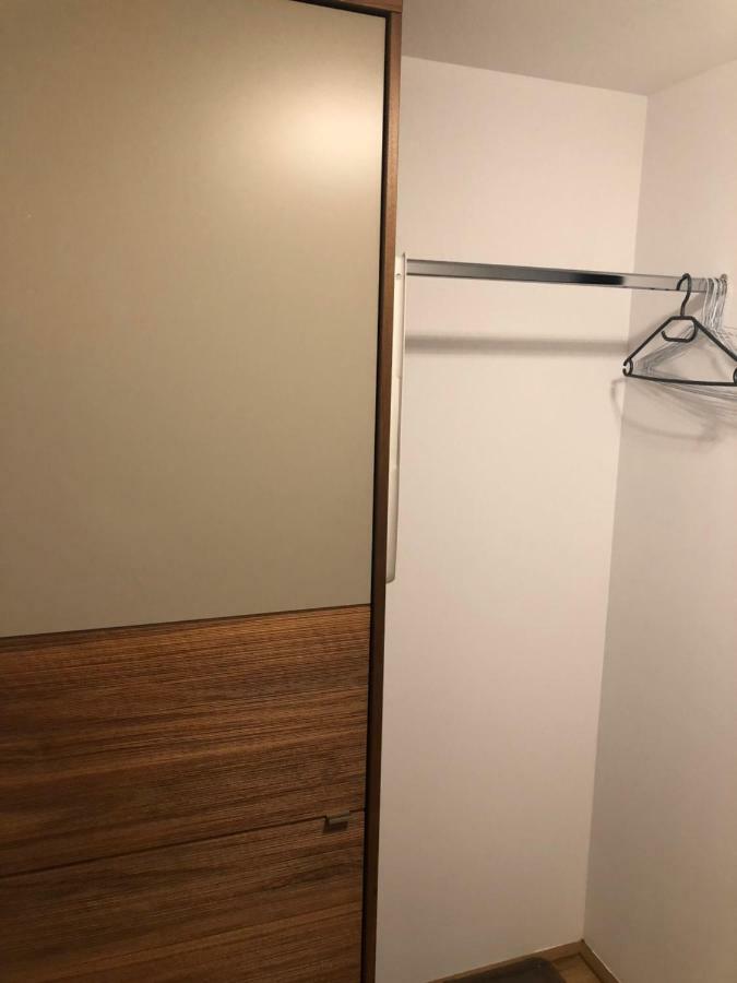 Apartment Amazing Austria Center Near Uno *