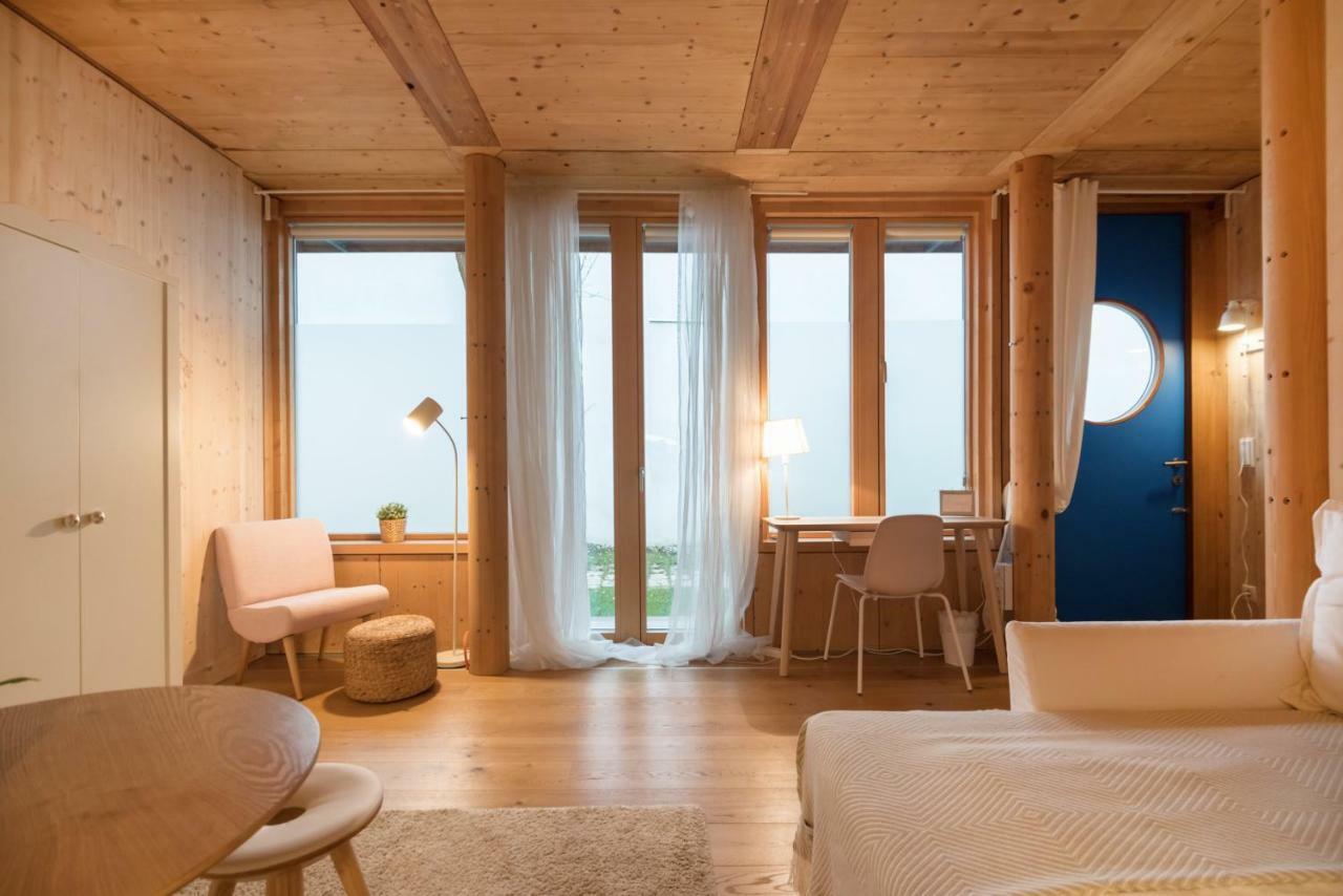 Appartamento Near Metro Station *