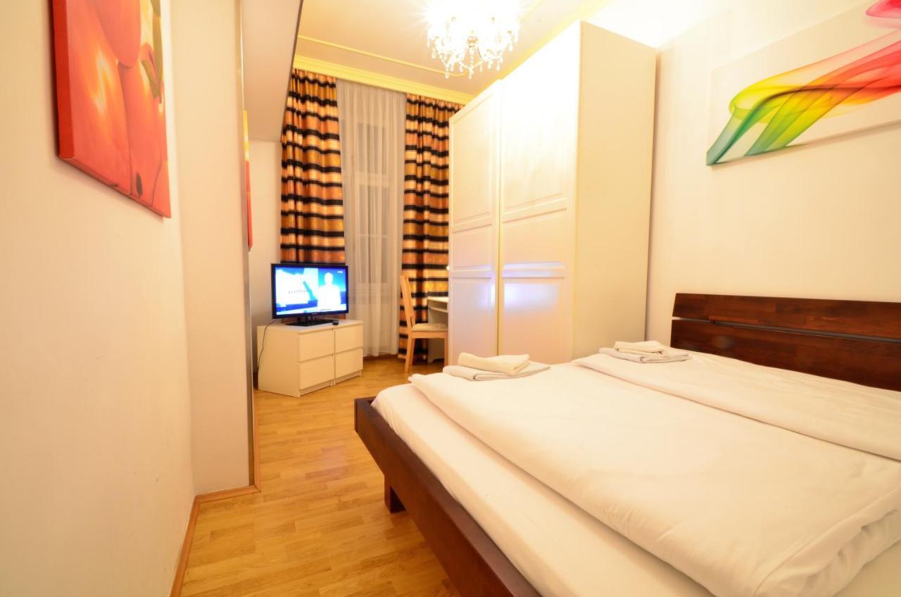 Ajo Messe - Contactless Check In Aparthotel 3*