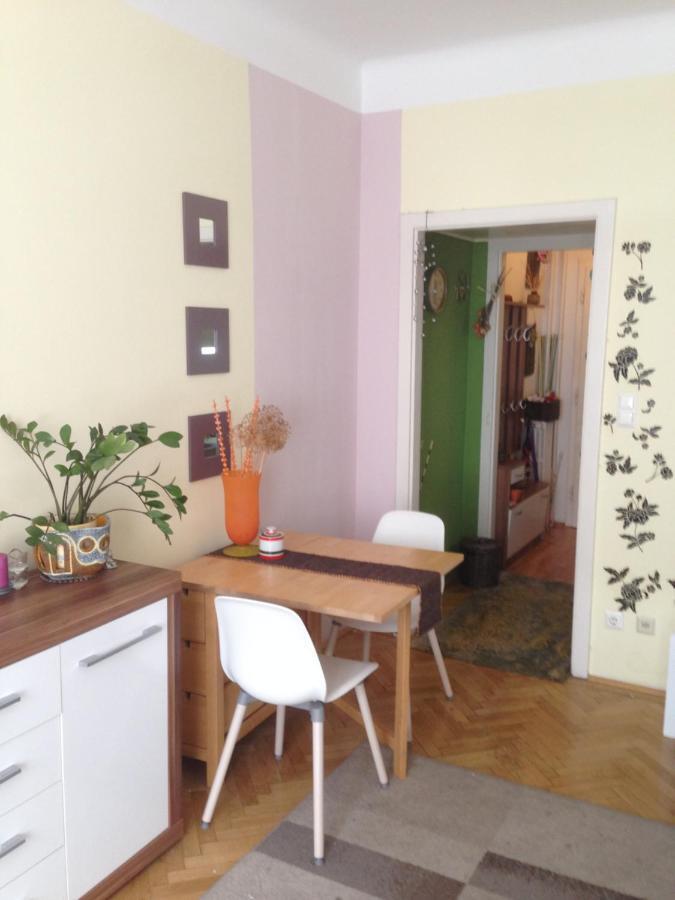 Operngasse-karlsplatz * Vienna