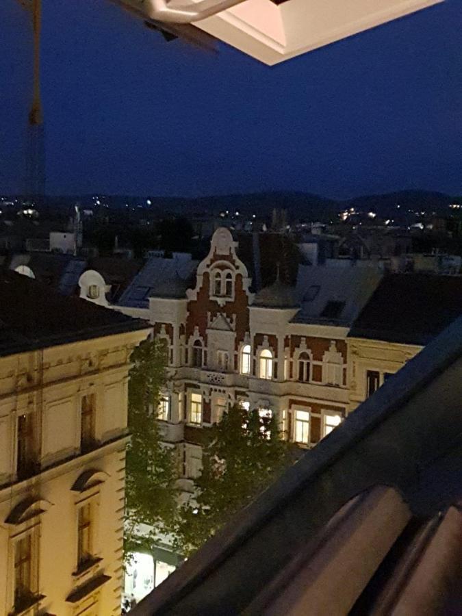 Double Floor Vienna