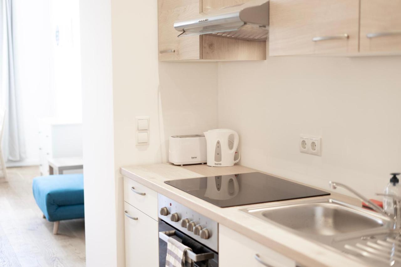 Apartment - Metro 1160