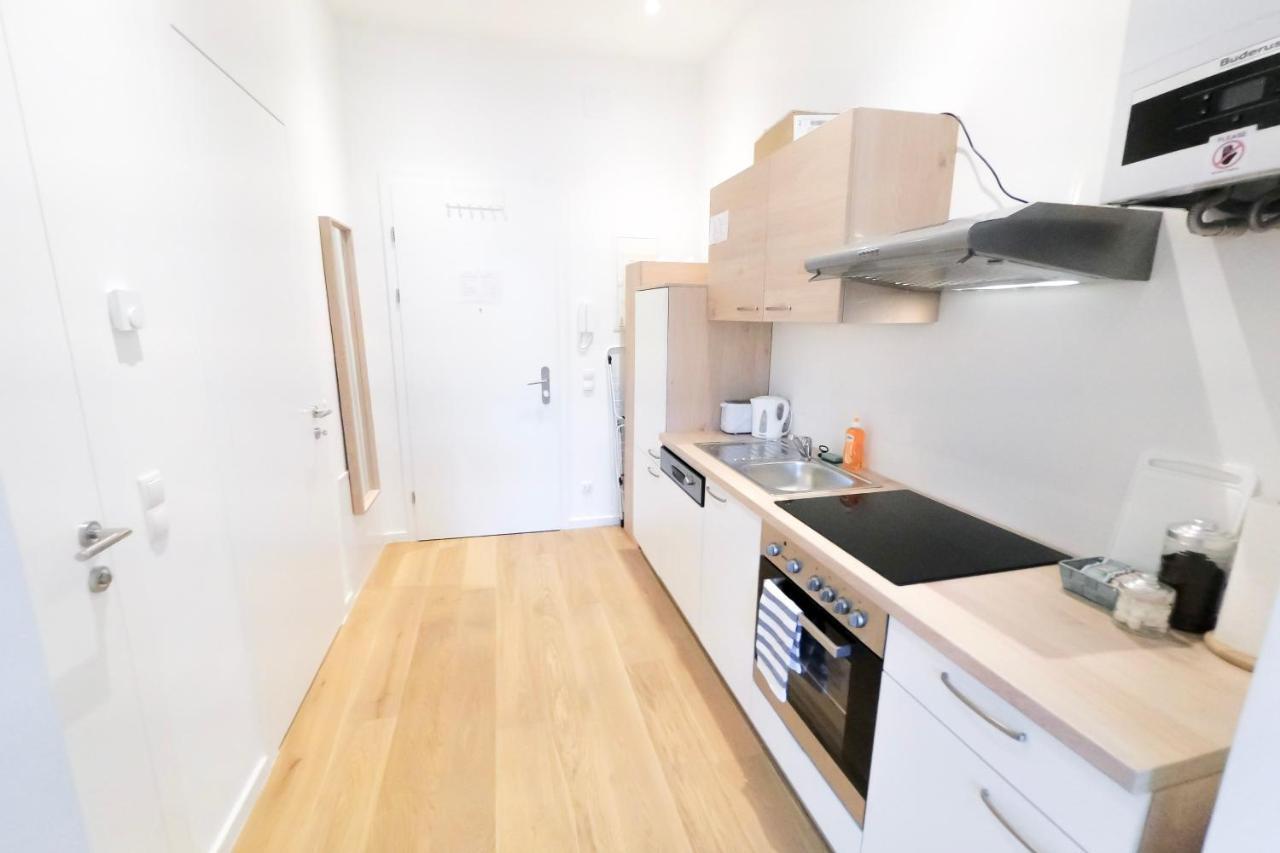 Apartment - Metro 1160 *