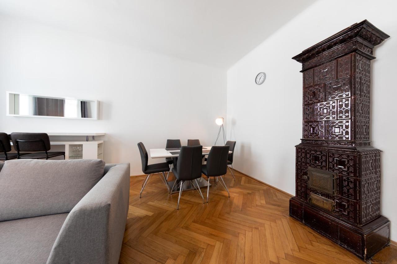 Apartment Dream Center *