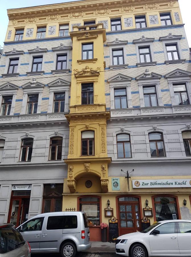Laudon Apartment