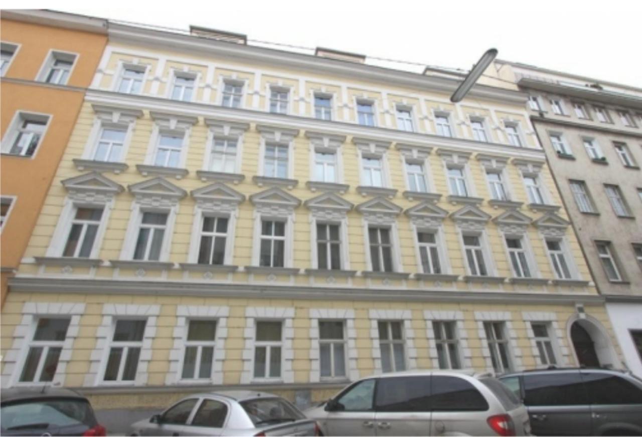 Hostel Momore Vienna