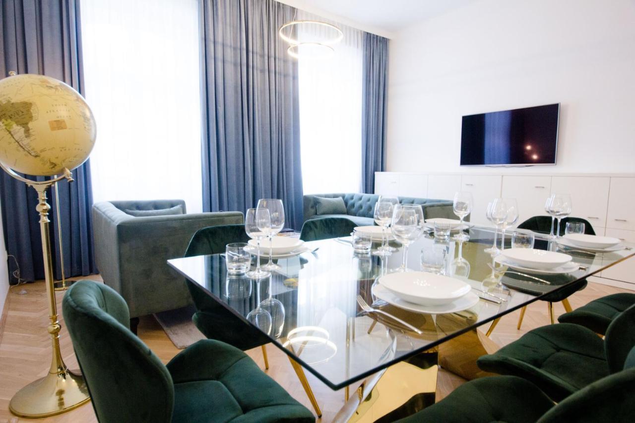 Opera - Mai's Apartment