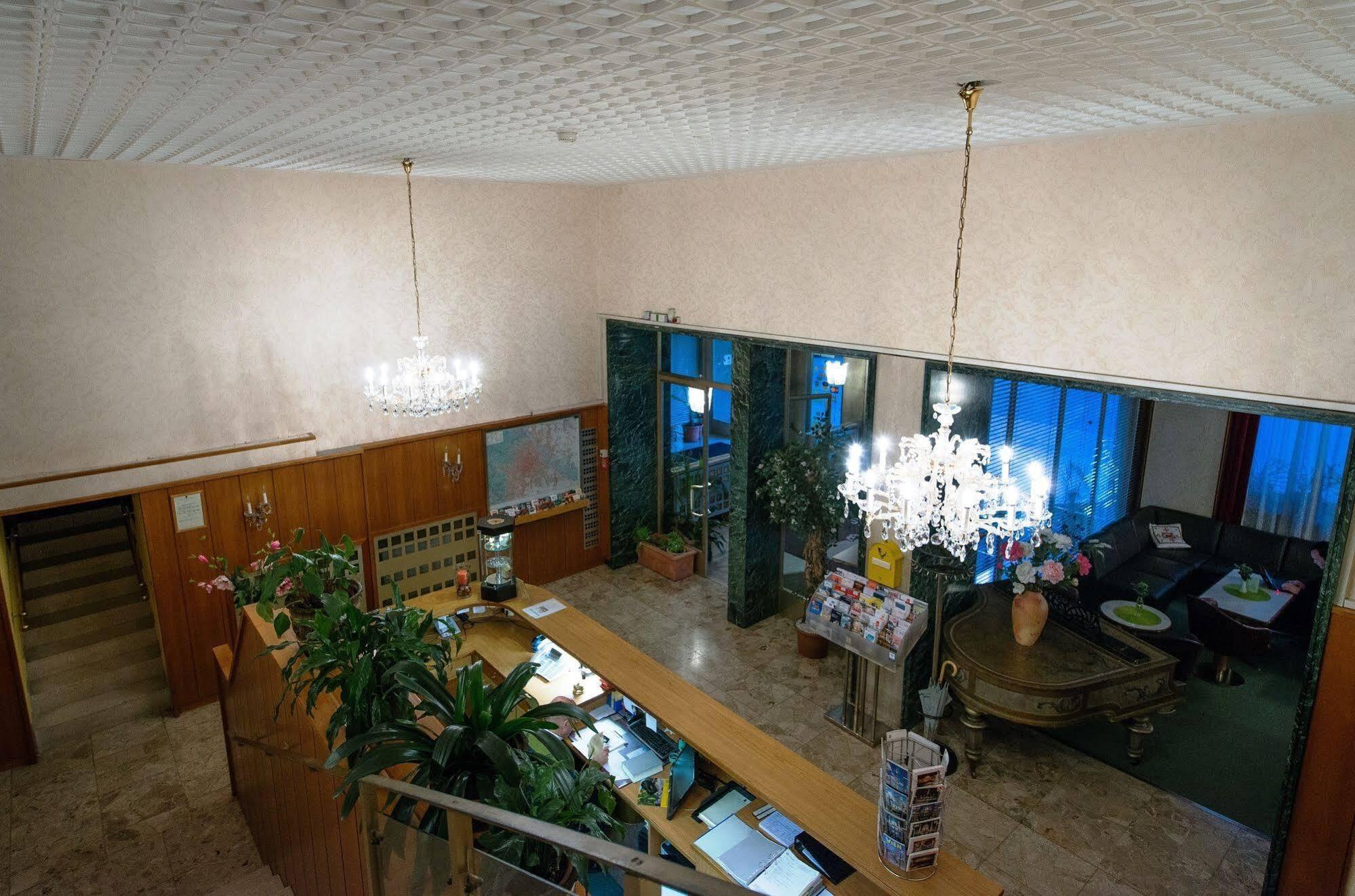 Hotel Mozart 3*