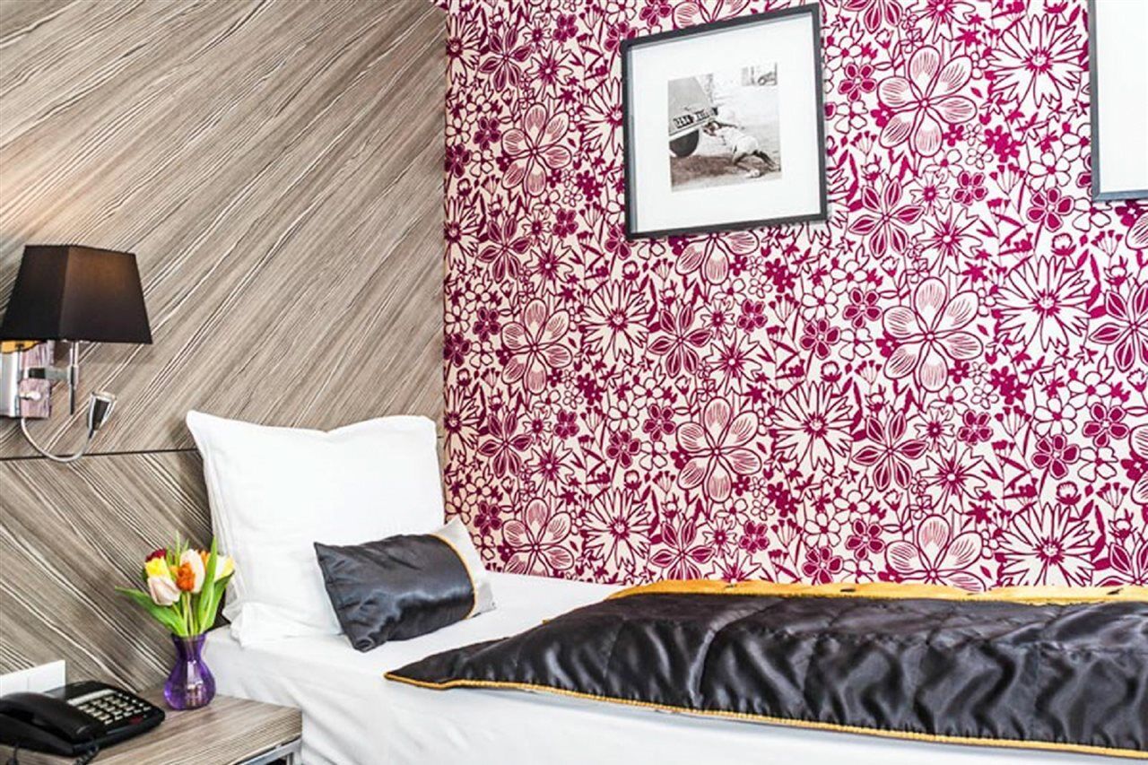 Elaya West Hotel 4*