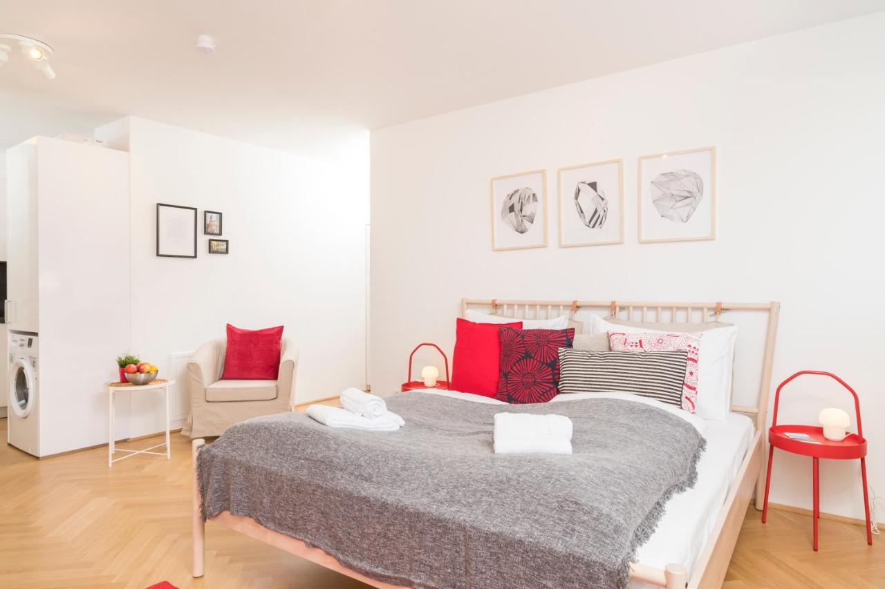 Red Monkey Apartment