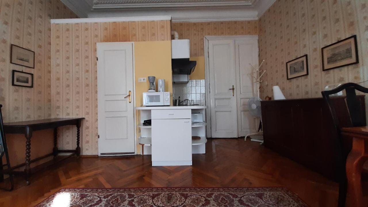 Apartment Downtown *