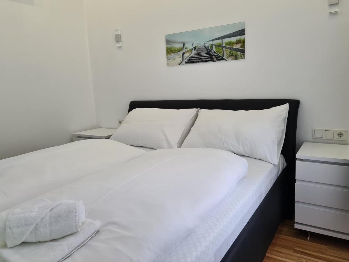 Apartment Flatprovider Lapi Gold - Contactless Check In