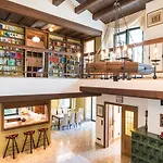 Yes, It Is Retro - Big Villa With Indoor Pool