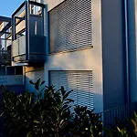 Balcony/Pool/Free Parking Garage Studio