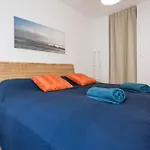 Bright Apartment In Hip & High Quality Neighborhood