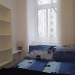 Spacious Central Apartment