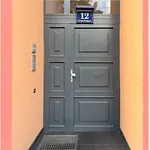 Zwischen Schönbrunn und dem City Center. Apt. 39