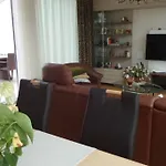 Grosses Penthouse #12 Mit Terrasse Und Aussicht