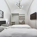 Vienne City Apartment Crown 6