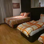 Premier Apartment 6P Mm