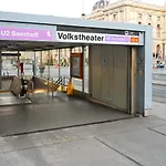 Modern Duplex Museumsquartier