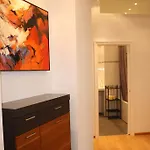 Opera Studio Apartment