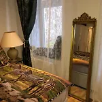 Flair And Design Apartment!