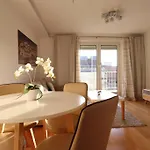 Brilliant View: Balcony Home, Modern, Stylish And Newly Renovated