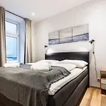 Modern Apartment Next To Subway Station