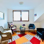 Charming Attic Apartment Near Messe Wien And Center