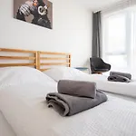 Donaufeld Living - Geräumiges Apartment mit Balkon