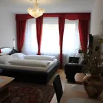 Hotel Pension Adam Apartment