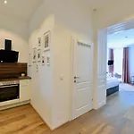 Charming Studio In Servitenviertel I