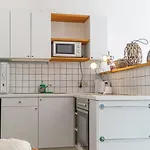 Lovely 1Br Apartment, Perfect For Long Stays