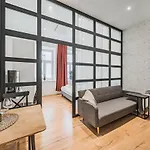 Zeus Design Apartments Herz