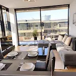 Panorama Apartment Vienna - Free Parking, Sauna & Fitness