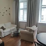 Beutiful Apartment Near The Center