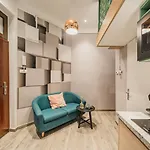 Zeus Design Mini Apartment Erlach #10