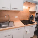 Renovated Apartment Close To First District