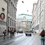 Heart Of Vienna - City Apartment