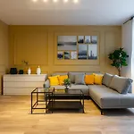 Stylish 1 Bedroom Apartment Near Hannovamarkt