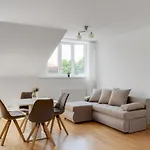 Elegant Apartment In Vienna With Patio