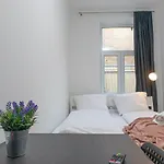 Magnificent 5Br Shared Apartment - Perfect For Longstays