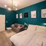Radiant Premium Apartments-Muhrengasse